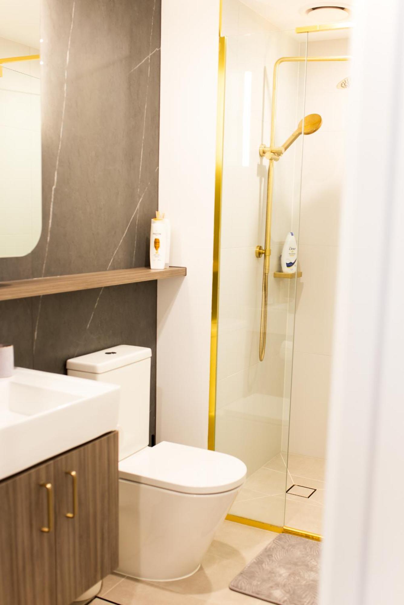 Apartment Next To Public Station, Boxhill Central, 2 Bedrooms, Free Parking And Wifi Box Hill Exterior photo