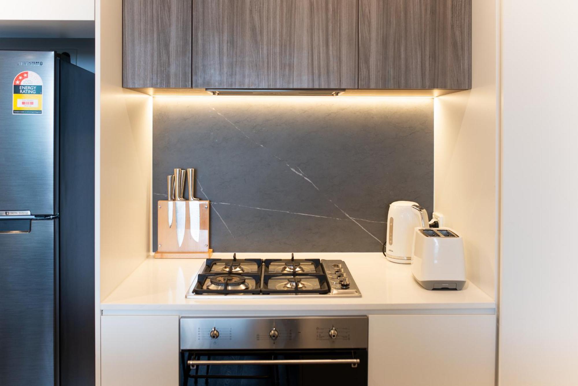 Apartment Next To Public Station, Boxhill Central, 2 Bedrooms, Free Parking And Wifi Box Hill Exterior photo
