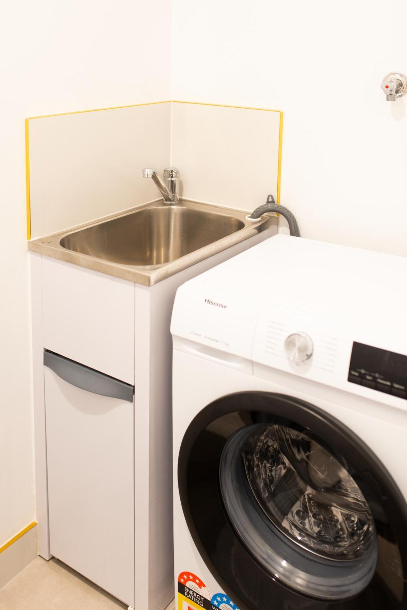 Apartment Next To Public Station, Boxhill Central, 2 Bedrooms, Free Parking And Wifi Box Hill Exterior photo